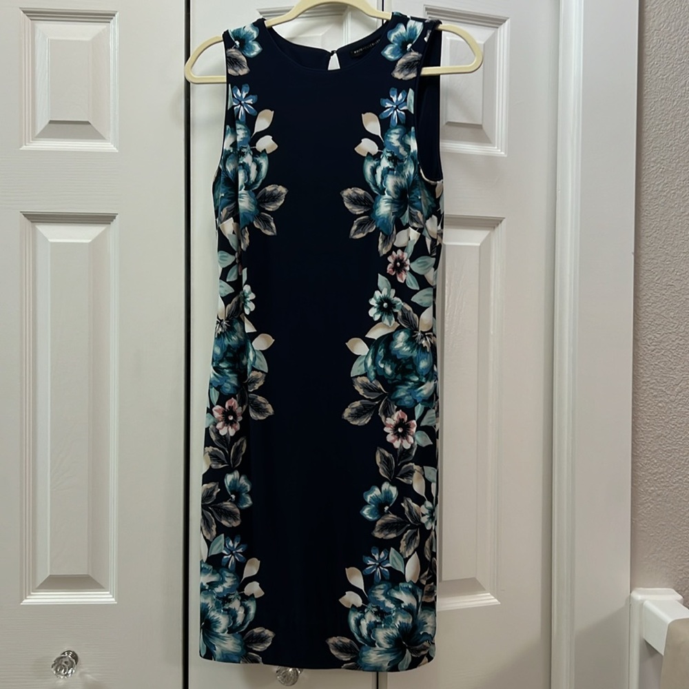 White House Black Market Navy Reversible Dress size SP. Short sleeve sheath